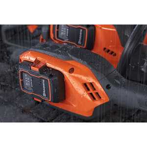 Weatherproof (IPX4)